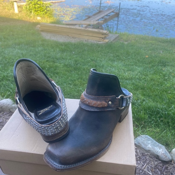 Freebird Train Mule - Picture 2 of 6